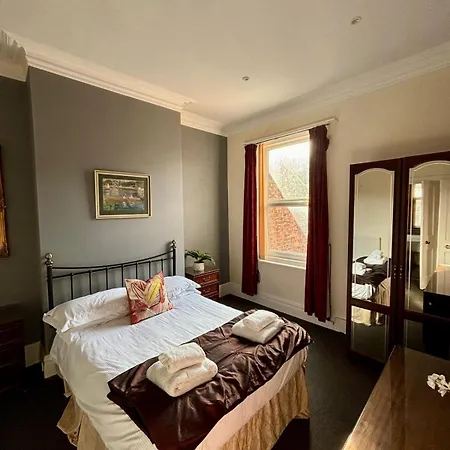 Princess Royal Townhouse * Scarborough